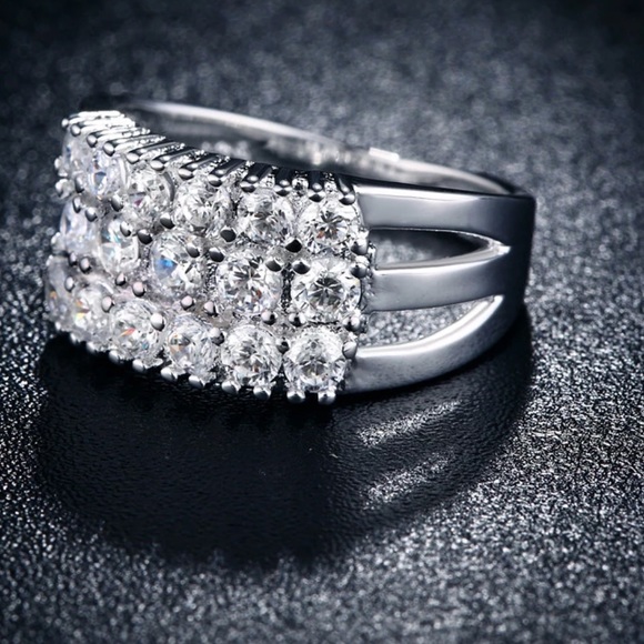 CZ Crystals Sterling Silver Ring Size 9 - Picture 3 of 6